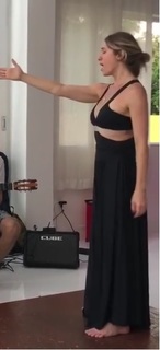 Letícia Spiller feet photo thumbnail