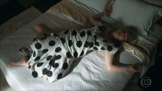 Letícia Spiller feet photo thumbnail