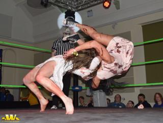 Leva Bates feet photo 3