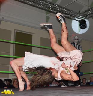 Leva Bates feet photo 2