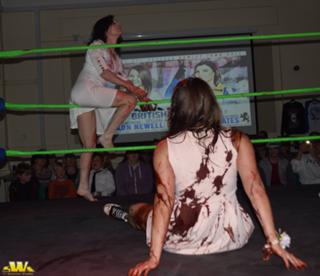 Leva Bates feet photo 10