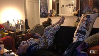 Leva Bates feet photo 4