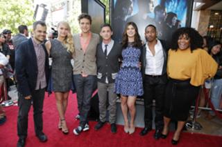 Leven Rambin feet photo thumbnail