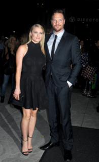 Leven Rambin feet photo thumbnail