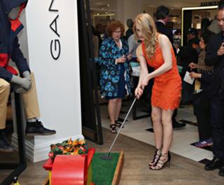 Leven Rambin feet photo thumbnail