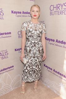 Leven Rambin feet photo thumbnail