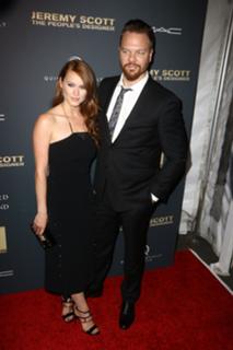 Leven Rambin feet photo thumbnail