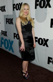 Leven Rambin feet photo thumbnail