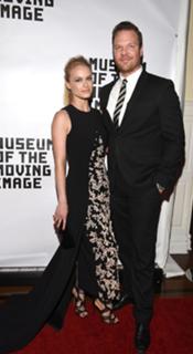 Leven Rambin feet photo thumbnail