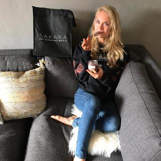 Leven Rambin feet photo thumbnail