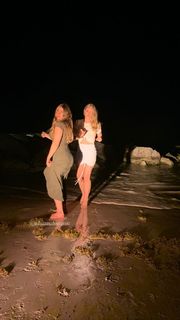 Leven Rambin feet photo thumbnail