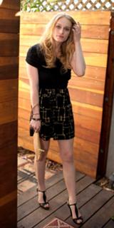 Leven Rambin feet photo thumbnail