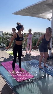 Leven Rambin feet photo thumbnail