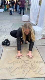 Leven Rambin feet photo thumbnail