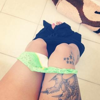 Levy Tran feet photo 14