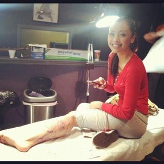 Levy Tran feet photo 10