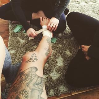 Levy Tran feet photo 3