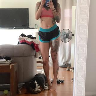 Levy Tran feet photo 18