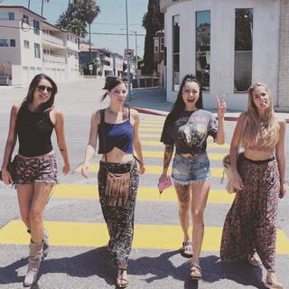 Levy Tran feet photo 19