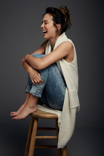Lexa Doig feet photo thumbnail