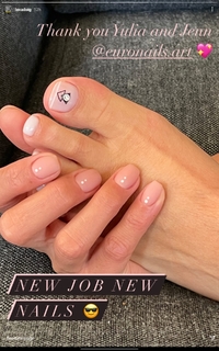 Lexa Doig feet photo thumbnail