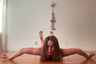 Lexee Smith feet photo 3