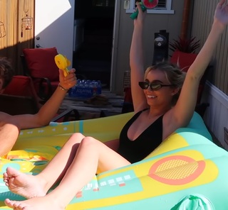 Lexi Hensler feet photo 2