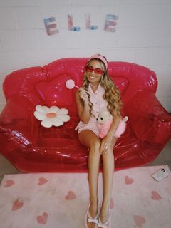 Lexi Hensler feet photo 2