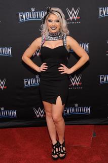 Lexi Kaufman feet photo thumbnail