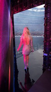 Lexi Kaufman feet photo thumbnail