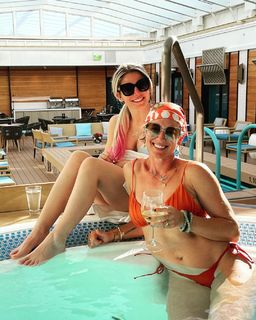 Lexi Kaufman feet photo thumbnail