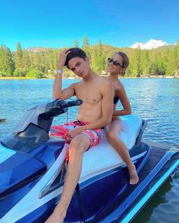 Lexi Rivera feet photo thumbnail