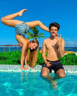 Lexi Rivera feet photo thumbnail
