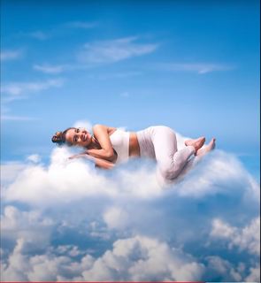 Lexi Rivera feet photo thumbnail