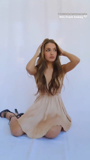 Lexi Rivera feet photo thumbnail