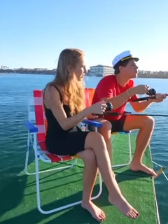 Lexi Rivera feet photo thumbnail