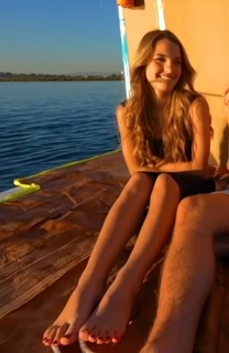 Lexi Rivera feet photo thumbnail