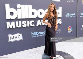 Lexi Rivera feet photo thumbnail