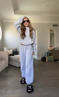Lexi Rivera feet photo thumbnail