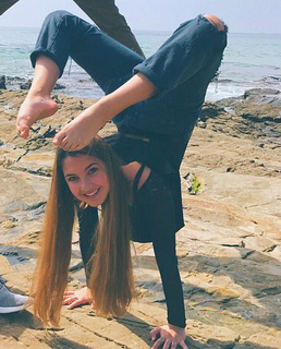 Lexi Rivera feet photo thumbnail