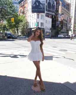 Lexi Rivera feet photo thumbnail