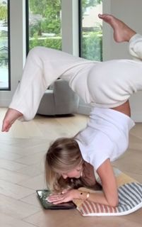 Lexi Rivera feet photo thumbnail