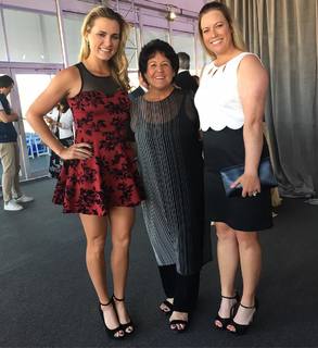 Lexi Thompson feet photo thumbnail