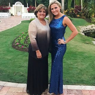 Lexi Thompson feet photo thumbnail