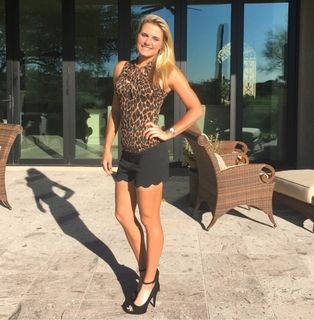 Lexi Thompson feet photo thumbnail