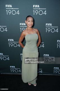 Lexi Underwood feet photo 9