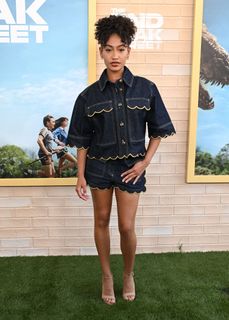 Lexi Underwood feet photo 3