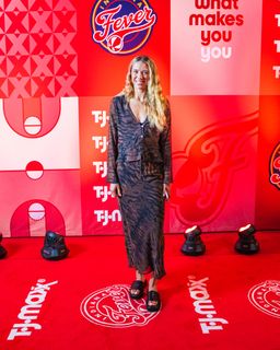 Lexie Hull feet photo thumbnail