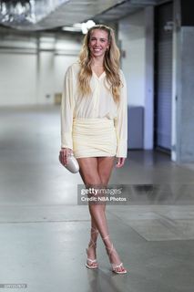 Lexie Hull feet photo 9