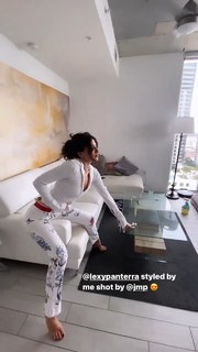 Lexy Panterra feet photo thumbnail